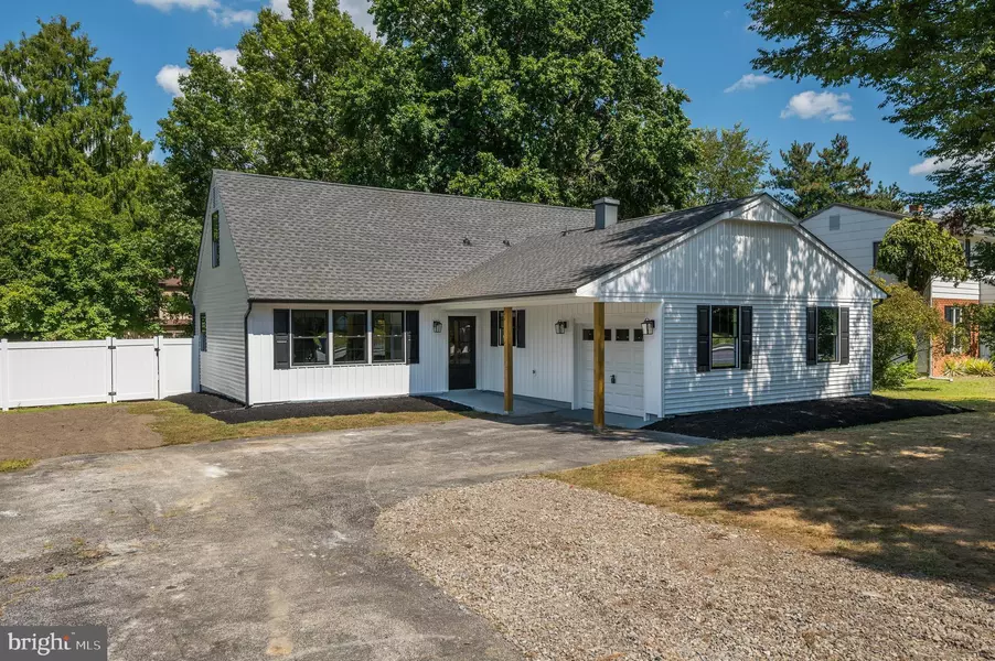 1976 GREENTREE RD, Cherry Hill, NJ 08003