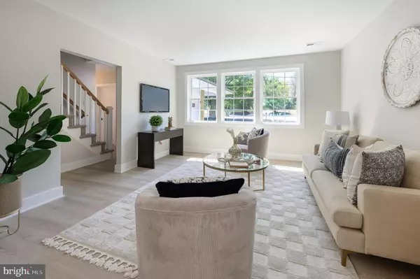 Cherry Hill, NJ 08003,1976 GREENTREE RD