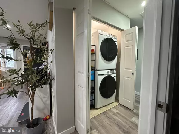 Levittown, PA 19055,28 OUTLOOK LN