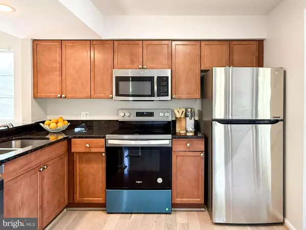 Alexandria, VA 22312,4501 HAZELTINE CT #A