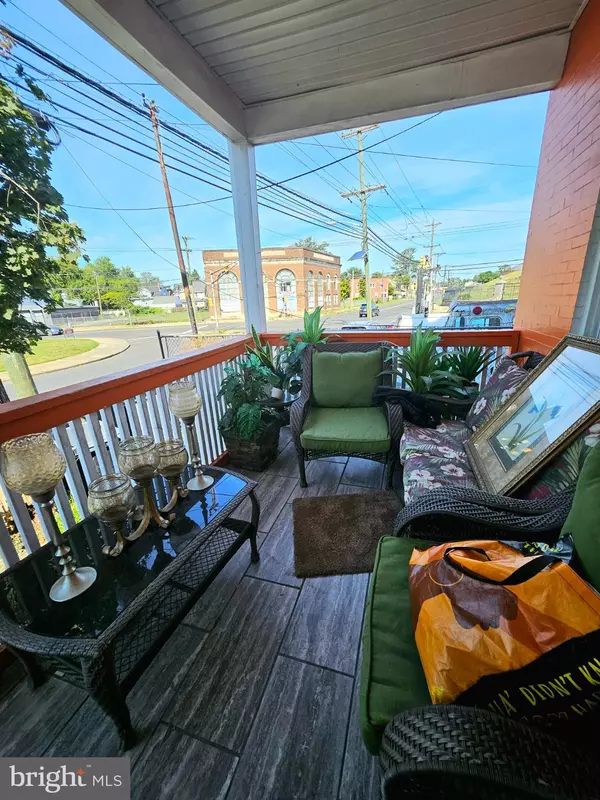 Trenton, NJ 08618,540 PENNINGTON AVE