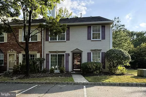 Hamilton, NJ 08619,40 CHAMBORD CT