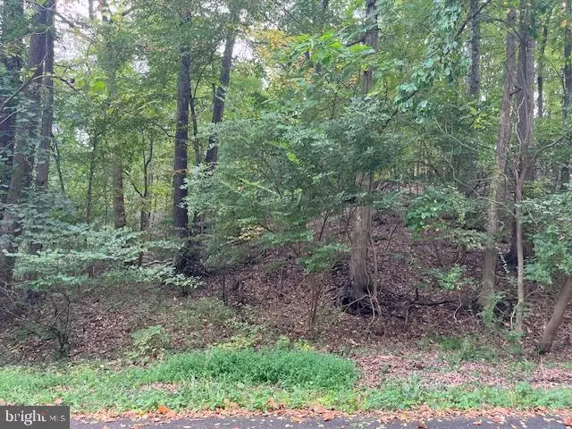 10 HIDDEN POND DR, Reading, PA 19607