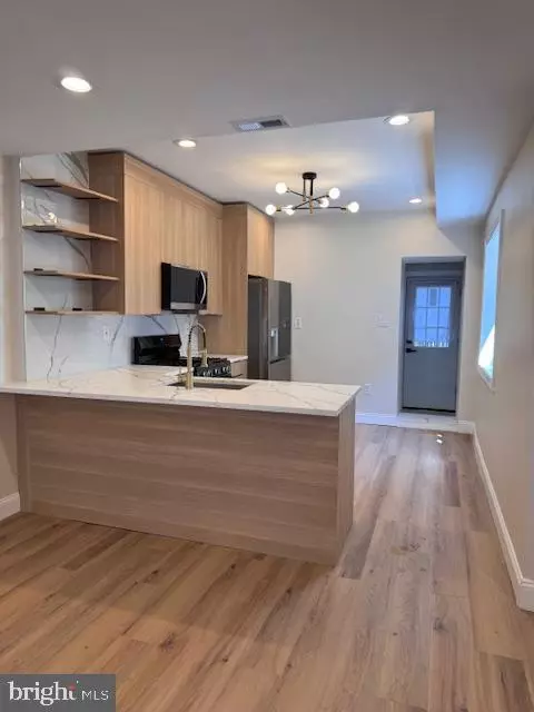 Philadelphia, PA 19143,1325 S 54TH ST