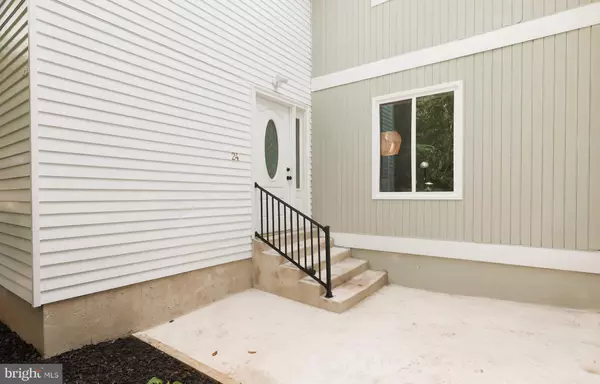 Gaithersburg, MD 20877,24 ANNA CT #285