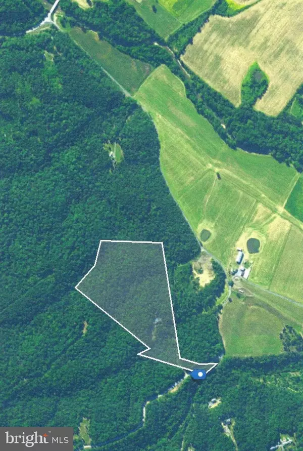 Hedgesville, WV 25427,82 SABRINA LN