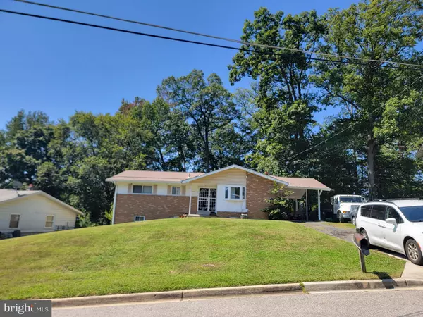 Temple Hills, MD 20748,6505 ACORN CT