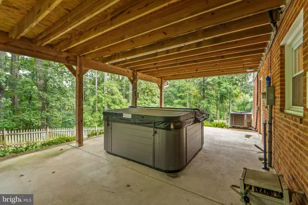 Dumfries, VA 22025,15757 EDGEWOOD DR