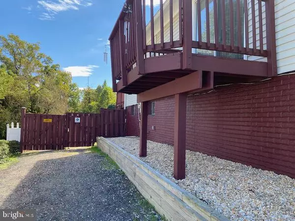 Capitol Heights, MD 20743,5617 COOLIDGE ST