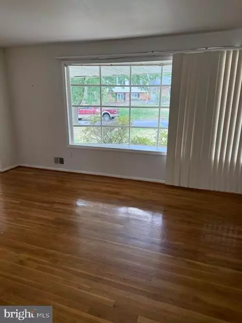 Beltsville, MD 20705,13131 ORIOLE DR