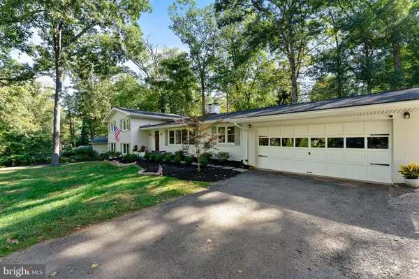 Vienna, VA 22181,2425 HUNTER MILL RD