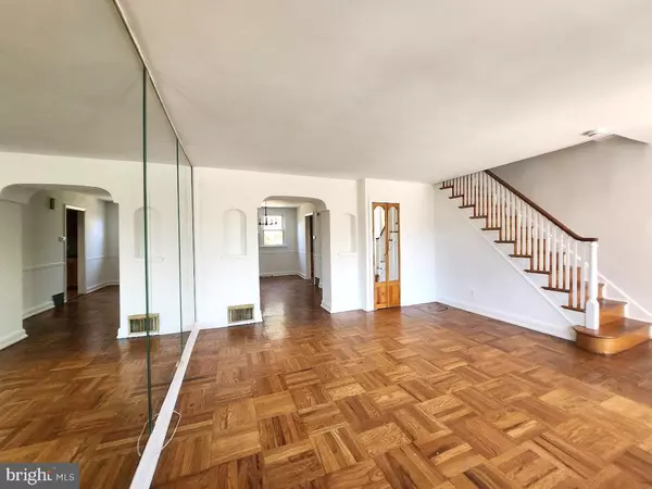 Philadelphia, PA 19119,443 E PLEASANT ST