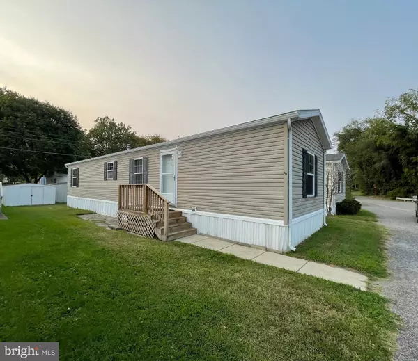 1 VICTORY AVE. #27, Pennsville, NJ 08070