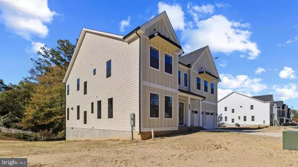 Alexandria, VA 22308,8276 COLLING MANOR CT