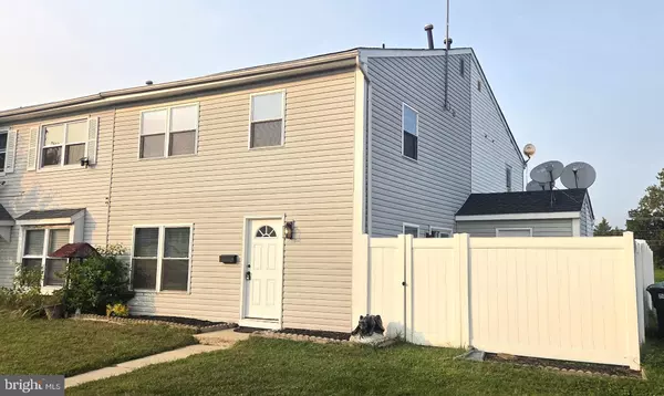 Sicklerville, NJ 08081,15 LAWRENCE CT