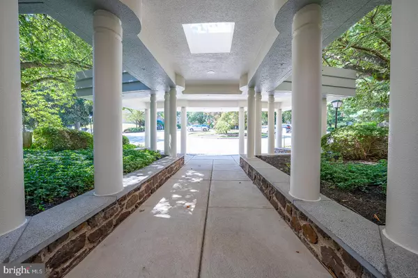 Penn Valley, PA 19072,1655 OAKWOOD DR #N211