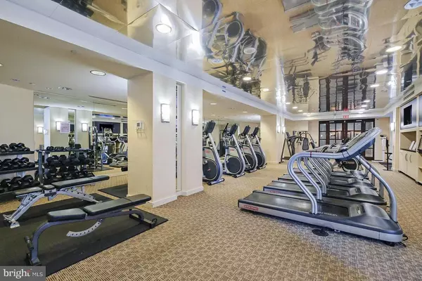 North Bethesda, MD 20852,11710 OLD GEORGETOWN #920