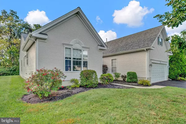 Columbus, NJ 08022,4 FITZGERALD LN