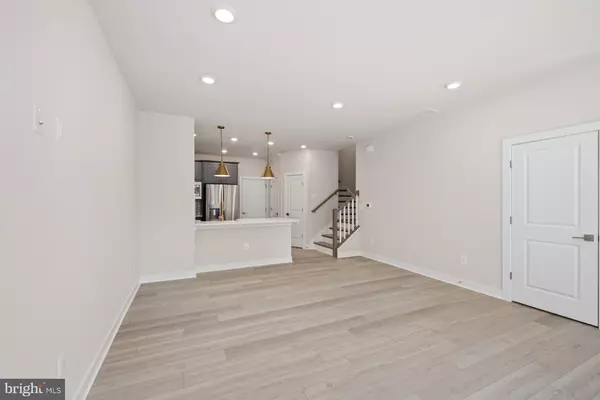 Ashburn, VA 20147,44579 STRABANE TER