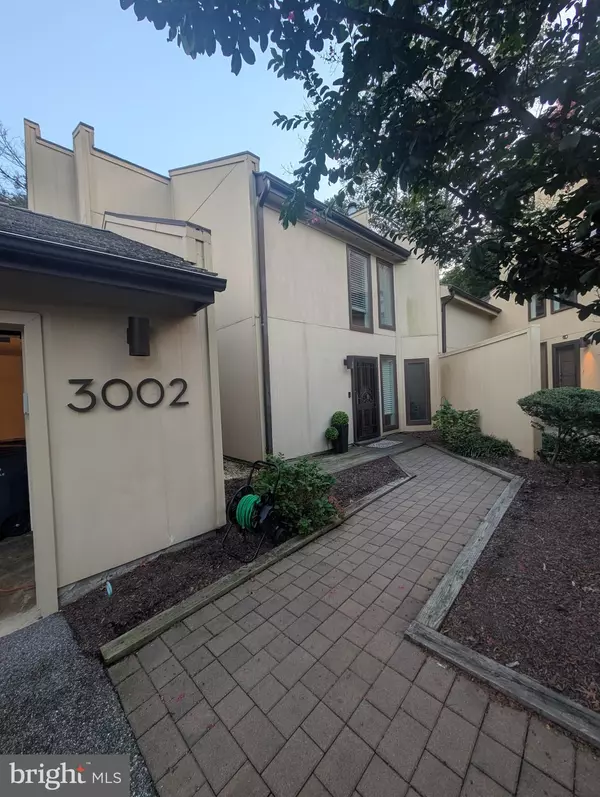 Bowie, MD 20721,3002 COURTSIDE RD