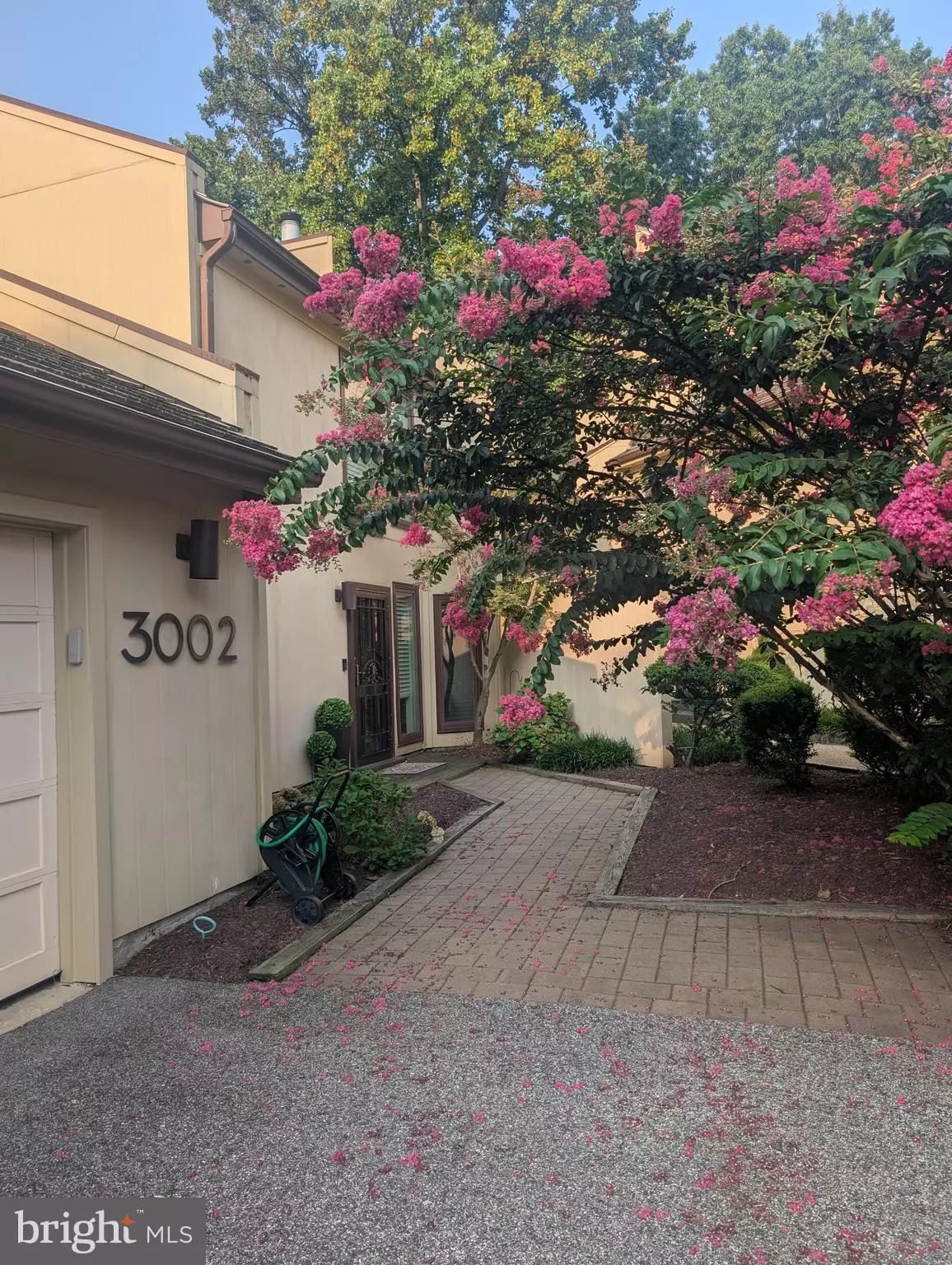 Bowie, MD 20721,3002 COURTSIDE RD