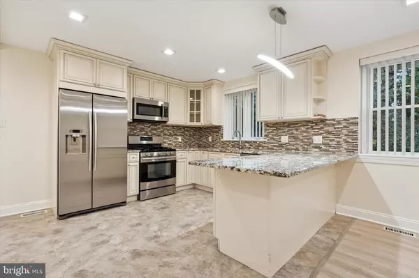 Philadelphia, PA 19116,13441 TREVOSE RD