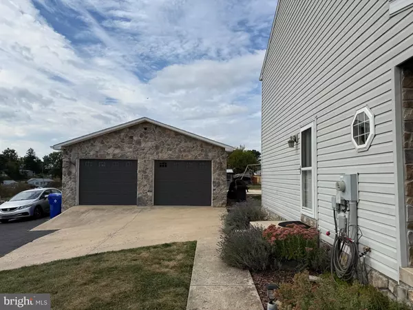 Waynesboro, PA 17268,4798 GRAY HAWK DRIVE #17