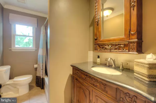 Barrington, NJ 08007,12 LITTLE LN