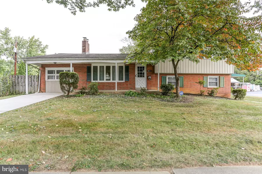 2 COMMERCIAL DR, Camp Hill, PA 17011