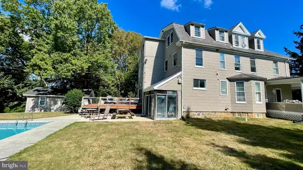 Catonsville, MD 21228,17 N BEAUMONT AVE