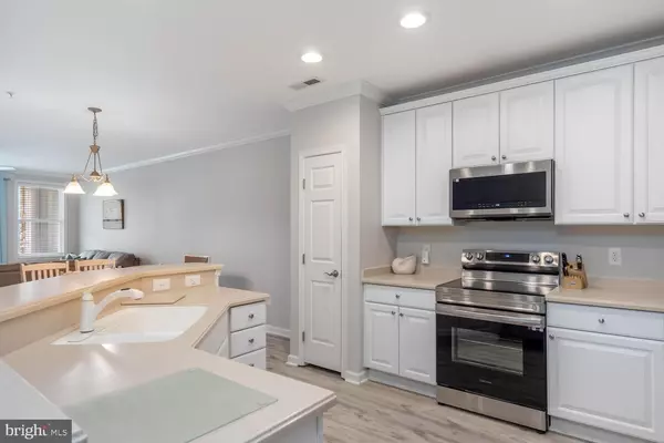 Ocean City, MD 21842,37 FOUNTAIN DR W #2D