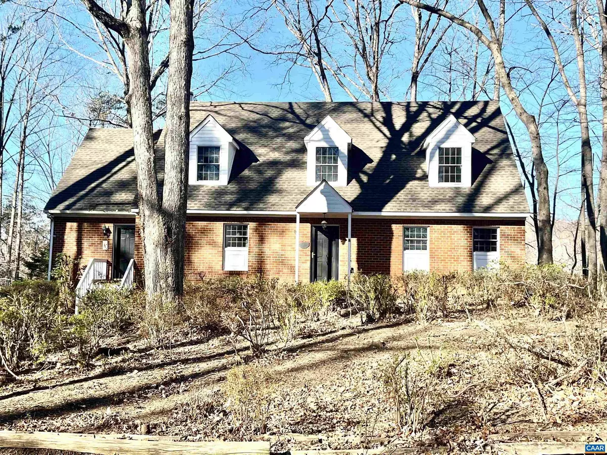 Charlottesville, VA 22903,318 MILLER SCHOOL RD