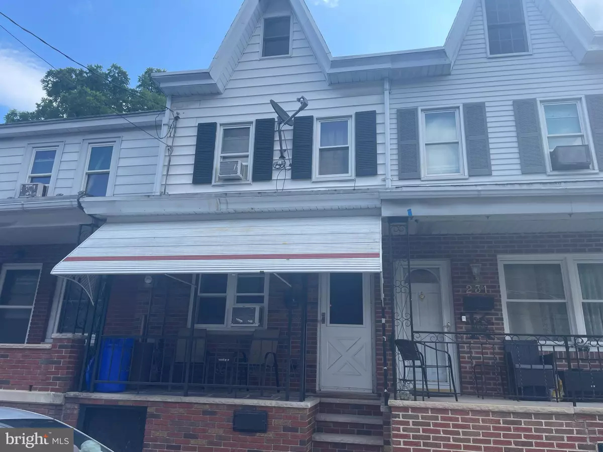 Saint Clair, PA 17970,229 S NICHOLS ST