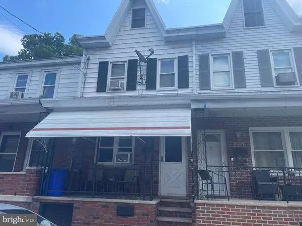 229 S NICHOLS ST, Saint Clair, PA 17970