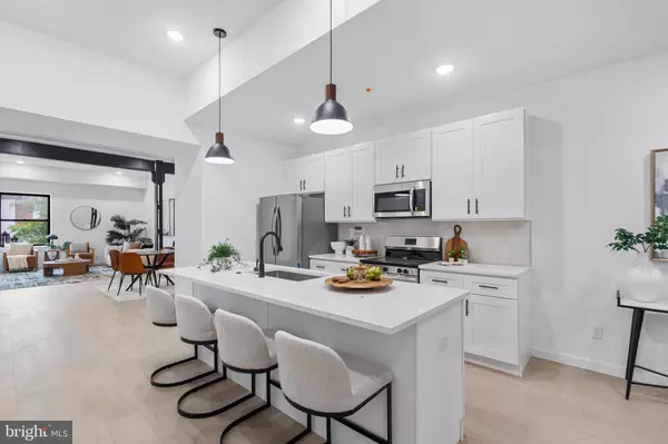 Philadelphia, PA 19134,3211 CEDAR ST #208