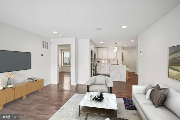 Philadelphia, PA 19130,753-55 N 20TH ST #1