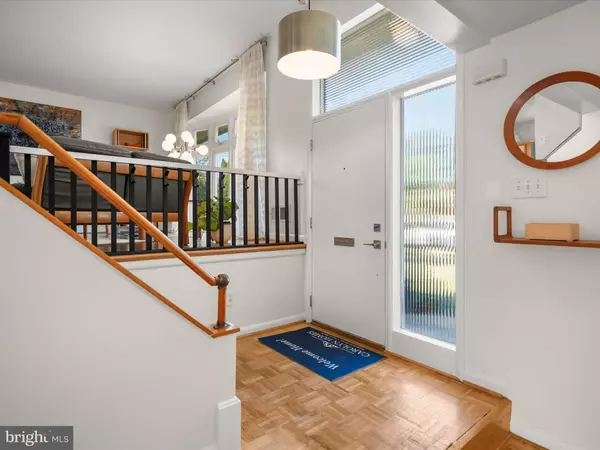 Bethesda, MD 20817,8710 HARTSDALE AVE