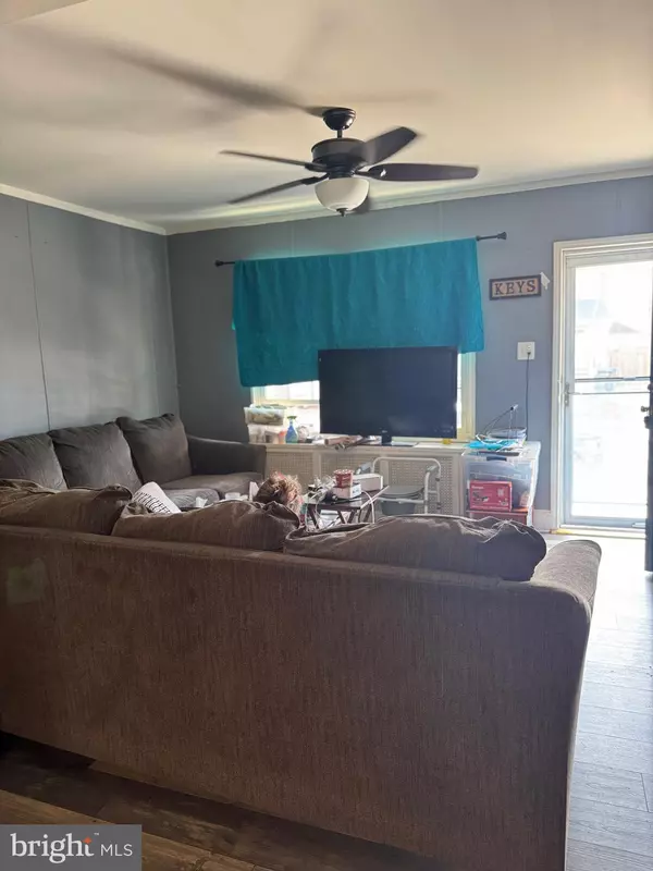 Glenolden, PA 19036,419 CUSTER AVE