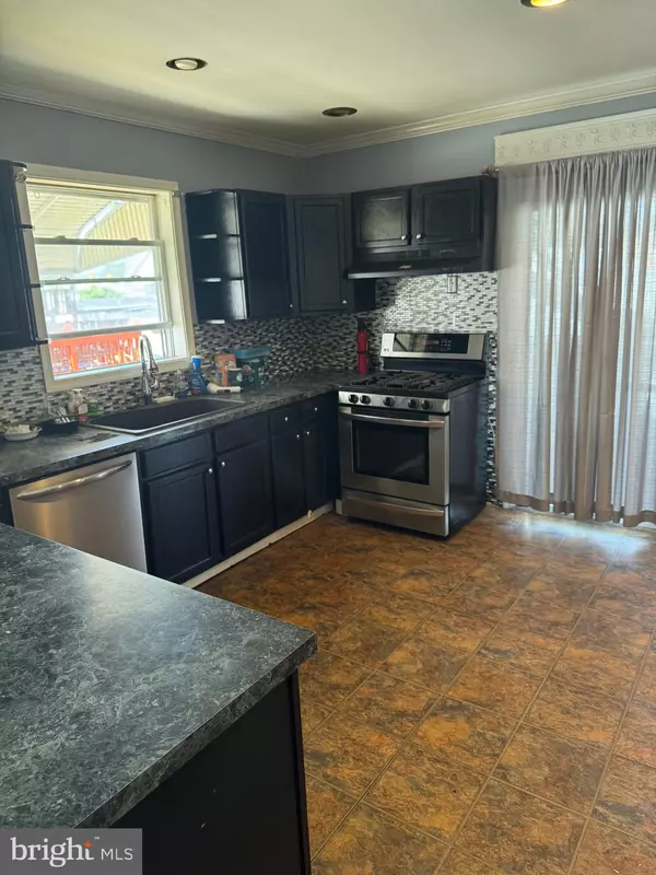 Glenolden, PA 19036,419 CUSTER AVE