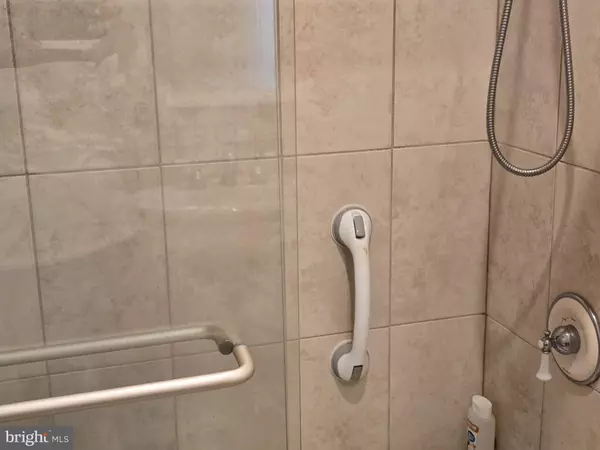 Potomac, MD 20854,11902 ENID DR