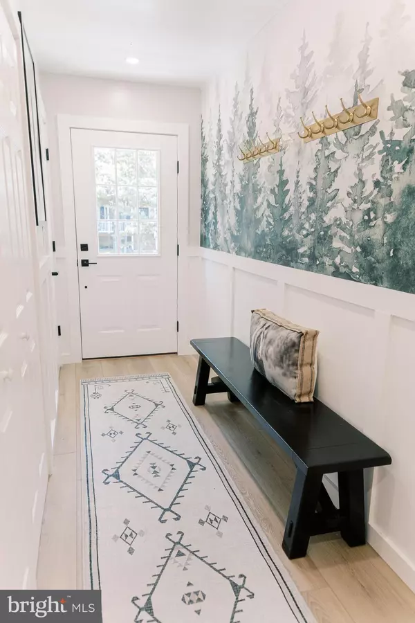 Mount Jackson, VA 22842,268 DOGWOOD DR