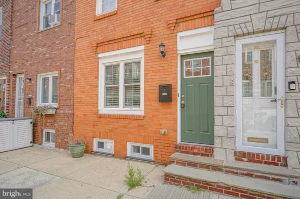 2545 S WARNOCK ST, Philadelphia, PA 19148