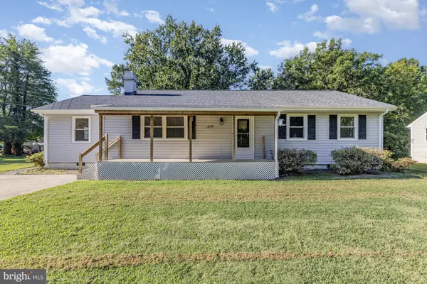 Colonial Beach, VA 22443,219 CEDAR LN