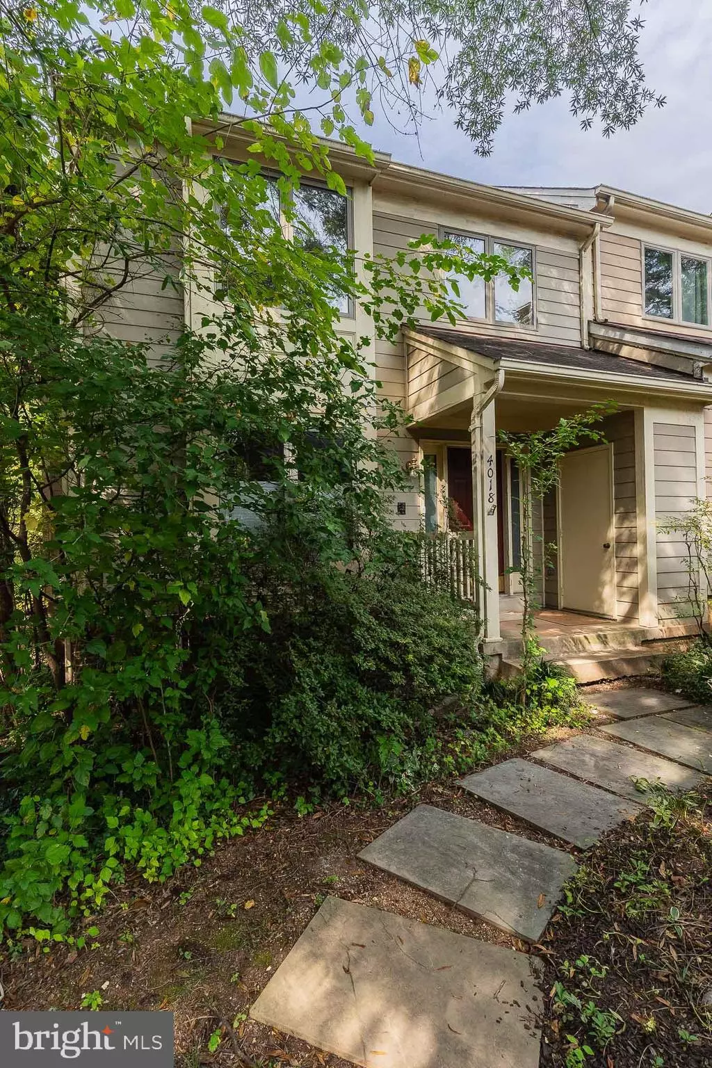 Fairfax, VA 22033,4018 LAKE GLEN RD