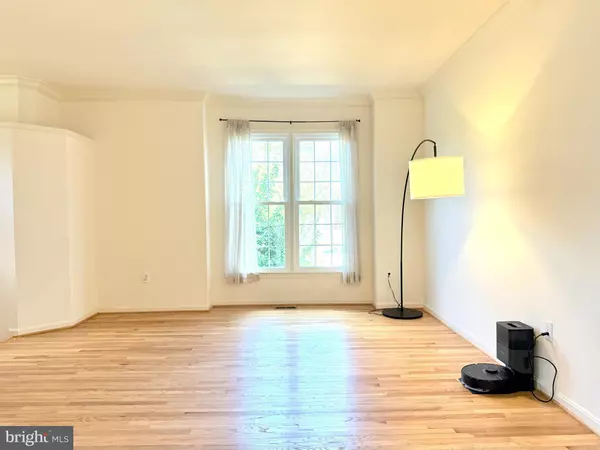 Fairfax, VA 22031,3125 SUTHERLAND HILL CT