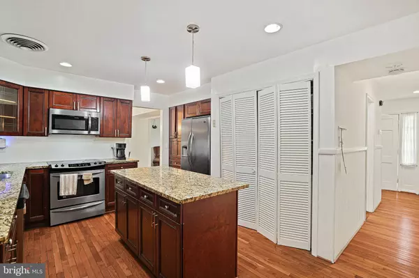 Fort Washington, MD 20744,13034 CLARION RD