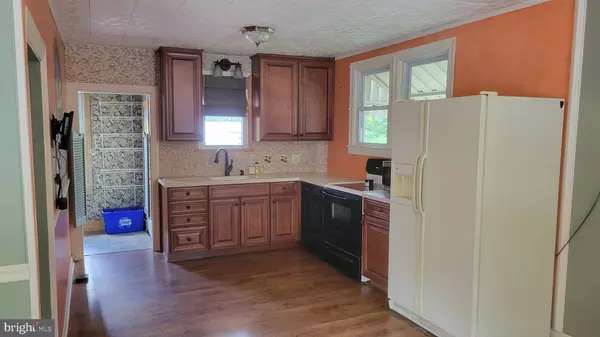 Windsor, PA 17366,8 E MAIN ST