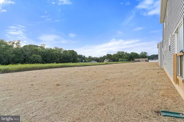 Vineland, NJ 08361,884 CHAPEL DR