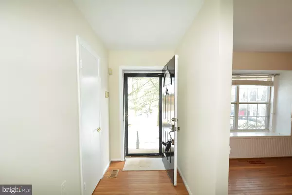 Burke, VA 22015,10249 QUIET POND TER