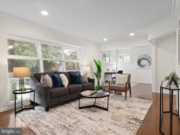 Alexandria, VA 22307,6408 CAVALIER DR